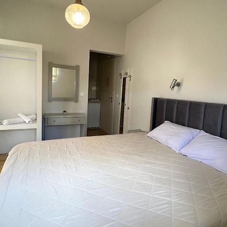 Konstantinos Apartments 托隆 外观 照片