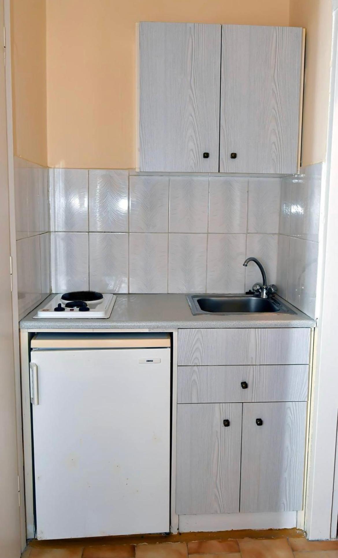 Konstantinos Apartments 托隆 外观 照片