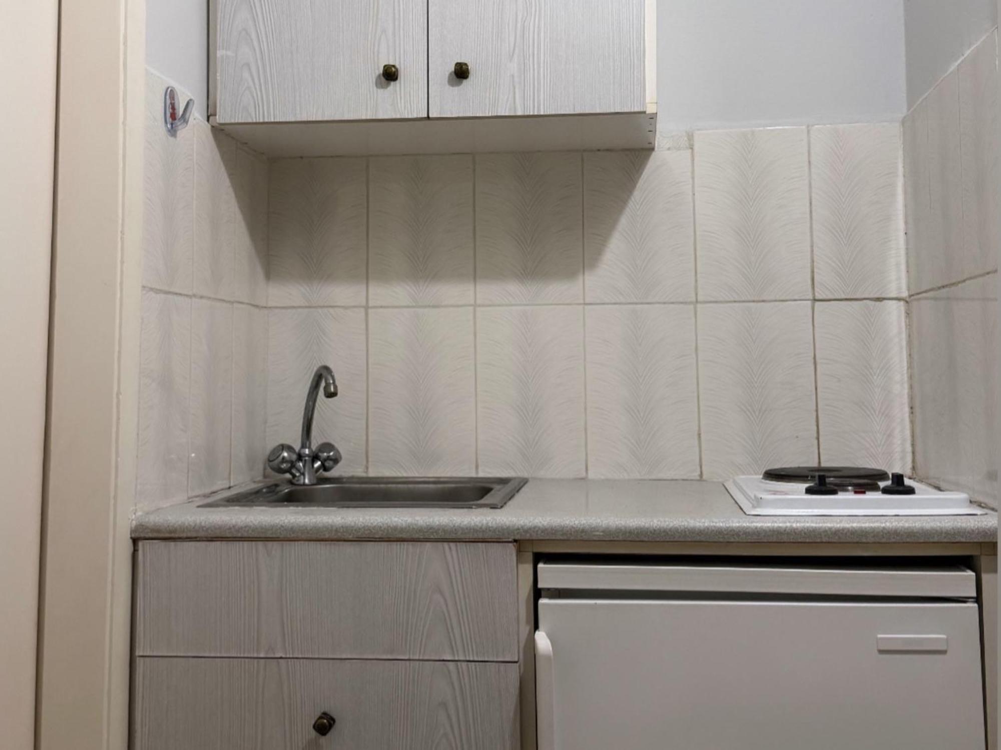 Konstantinos Apartments 托隆 外观 照片